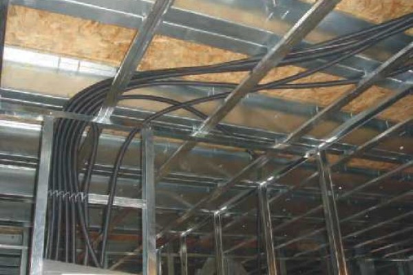 electrice-instalatii-pardoseala92313C9E-4327-7481-9BF2-2CDF1A45282E.jpg
